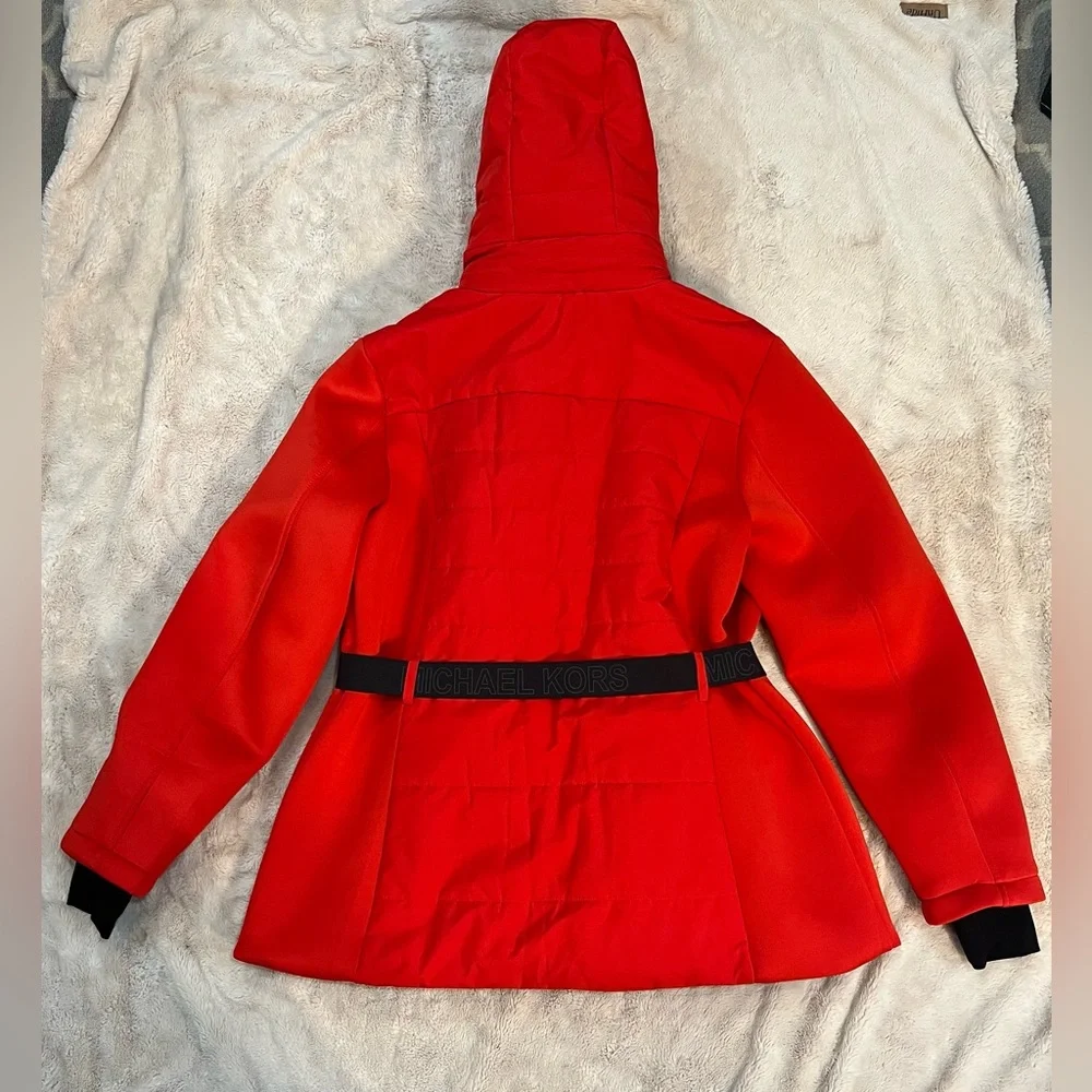 Michael Kors women’s size XL neoprene jacket. Very cute and flattering!! - Picture 7 of 8